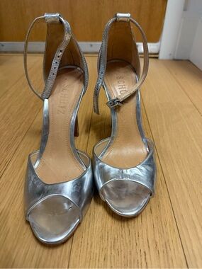 EUC Silver heels (Schutz)